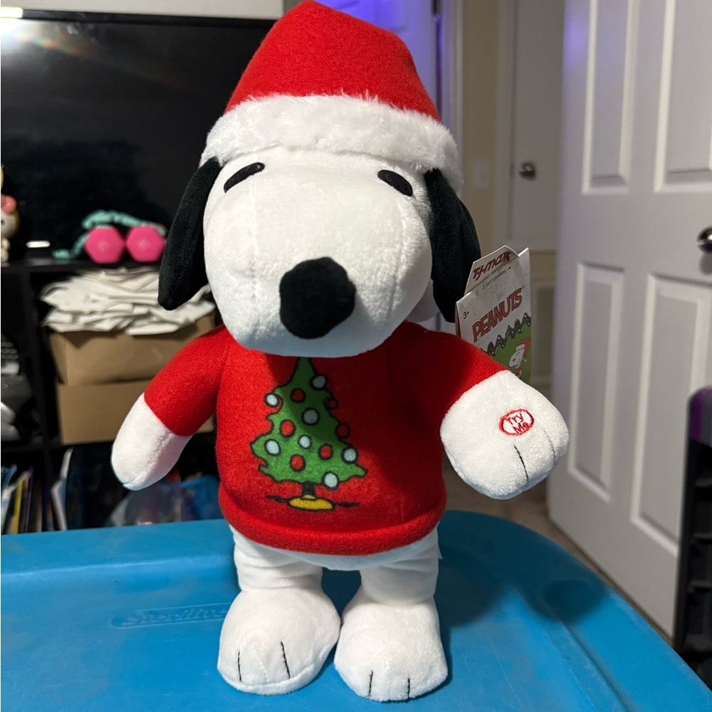 Snoopy Christmas Plush Toy and Blanket NWT